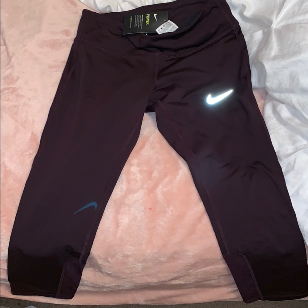 Nike cropped pro leggings